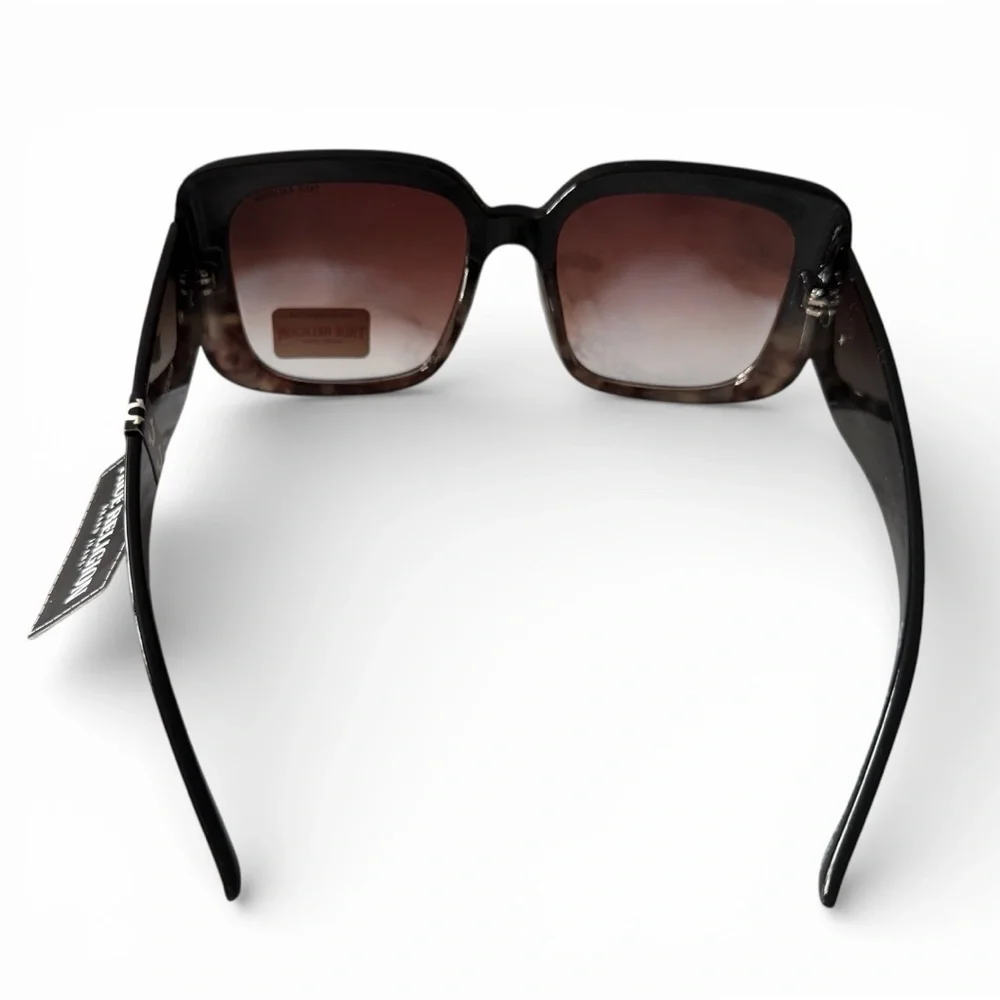 True Religion Sunglasses – Transparent Brown Frame, Gold TR Logo, Designer Eyewe - Picture 3 of 5